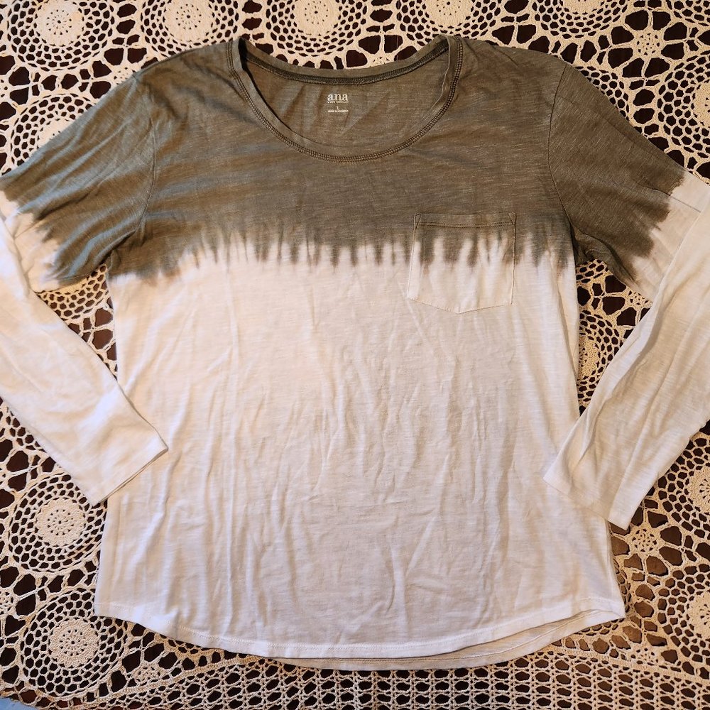 Long sleeved t-shirt